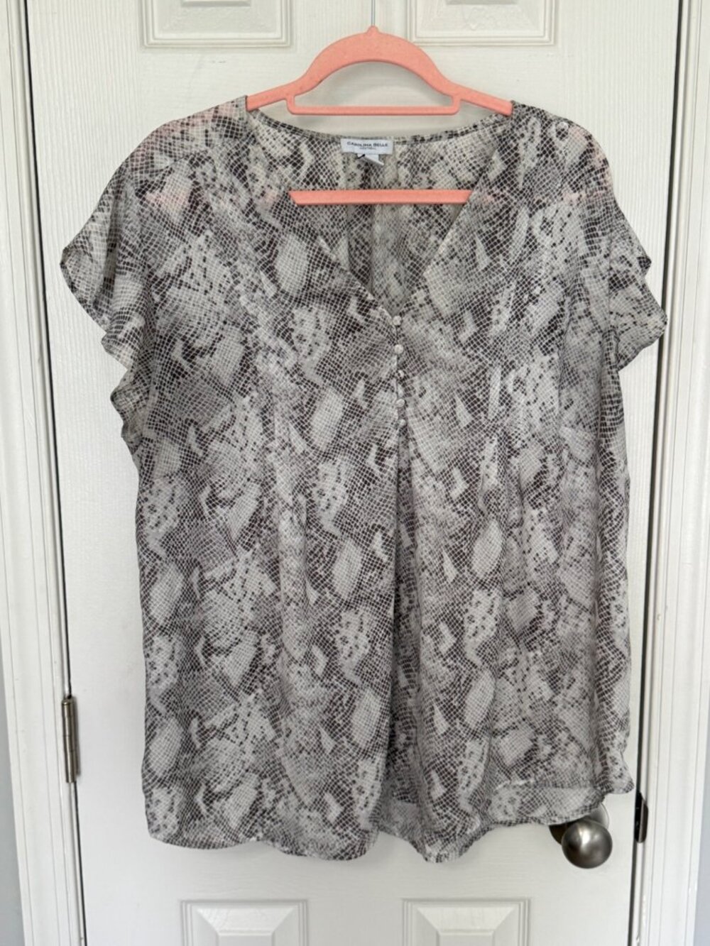 Carolina Belle Grey Snake Skin Pattern Flutter Sleeve Blouse Flowy Vneck 2X